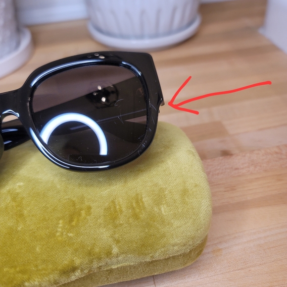 Authentic Gucci Sunglasses - Picture 6 of 7
